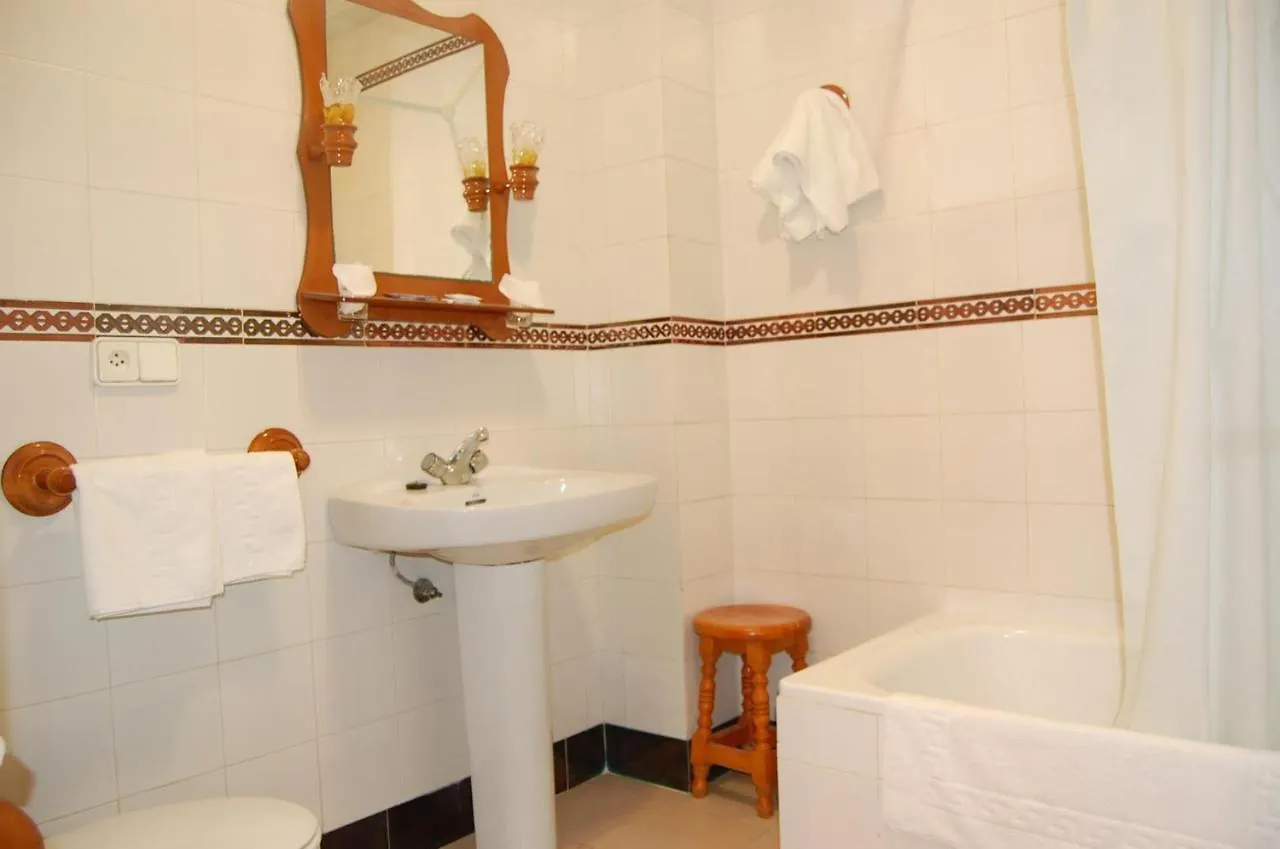 Hotel Antonio Conil Conil De La Frontera 2*,
